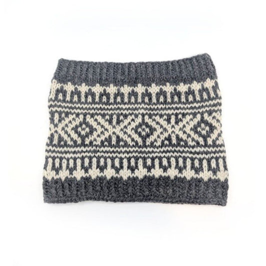 Cascade Cowl in Gray/White by Liz O'Brien
