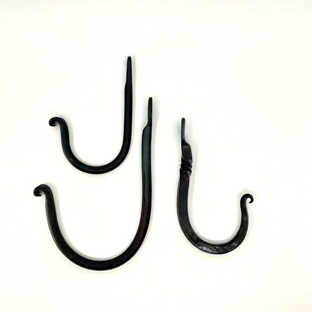 Small Wall hooks with Twist by Elizabeth Belz