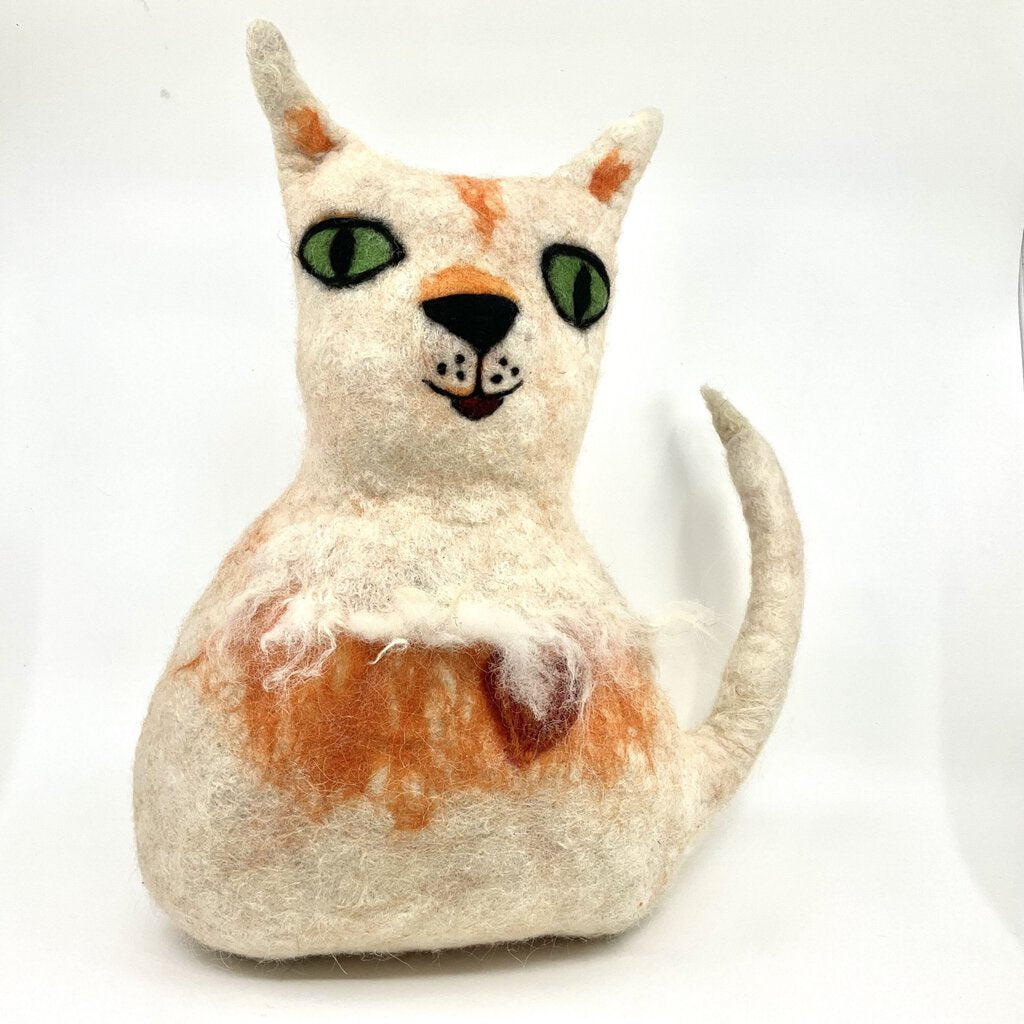 BIG WHITE CAT! Felted by Elise Kyllo